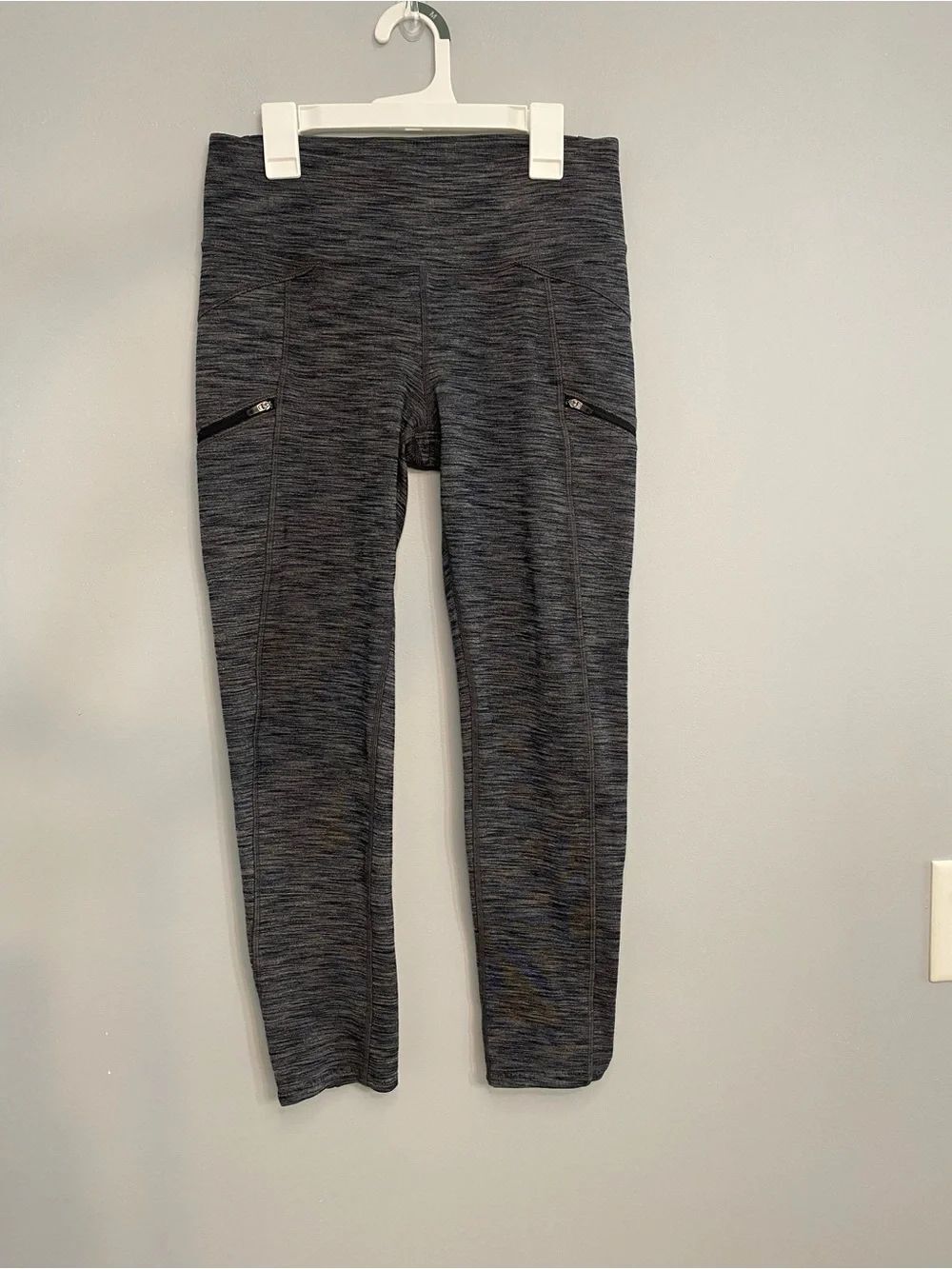 Athleta Heathered Charcoal Gray Performance Leggings Women’s Size S